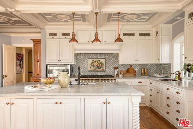 248 S Hudson Avenue, Los Angeles, CA 90004