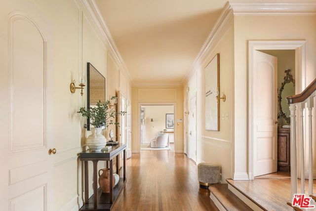 248 S Hudson Avenue, Los Angeles, CA 90004