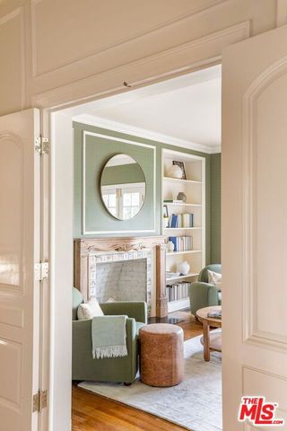 248 S Hudson Avenue, Los Angeles, CA 90004