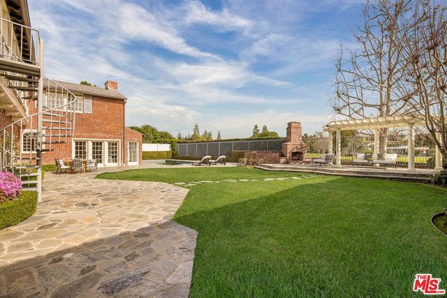 248 S Hudson Avenue, Los Angeles, CA 90004