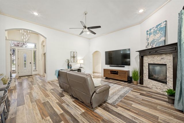191 Las Colinas Trail, Cross Roads, TX 76227