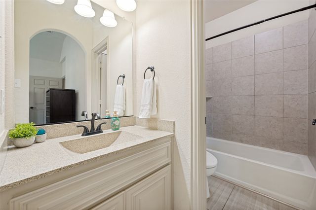 191 Las Colinas Trail, Cross Roads, TX 76227