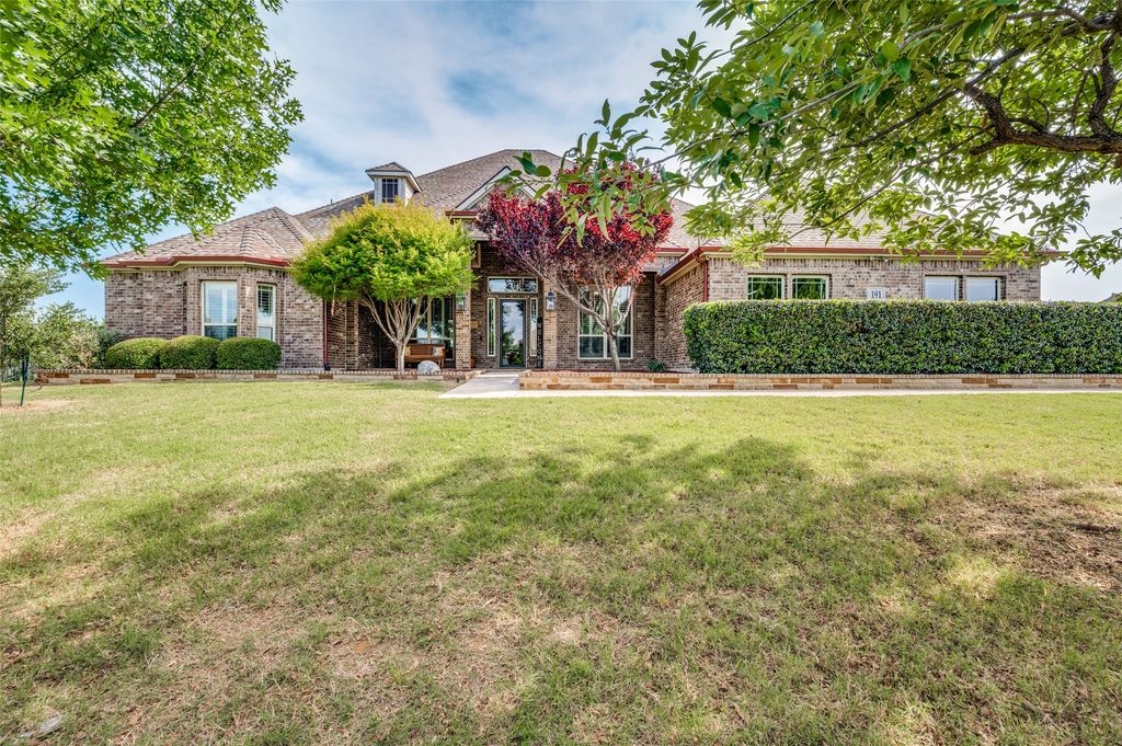 191 Las Colinas Trail, Cross Roads, TX 76227