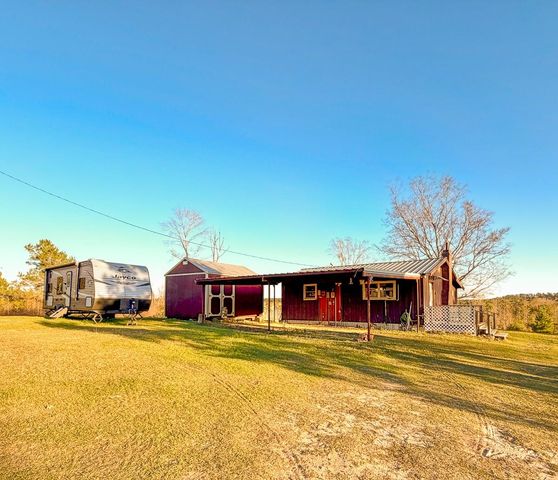 301 Paul Poe Road, Livingston, TX 77351