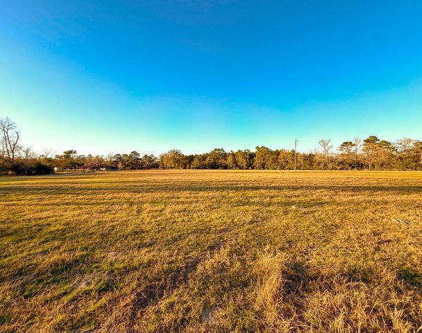 301 Paul Poe Road, Livingston, TX 77351