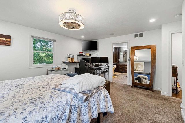 N3857 Breese Way, Appleton, WI 54913