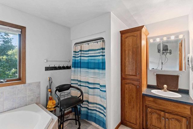 N3857 Breese Way, Appleton, WI 54913