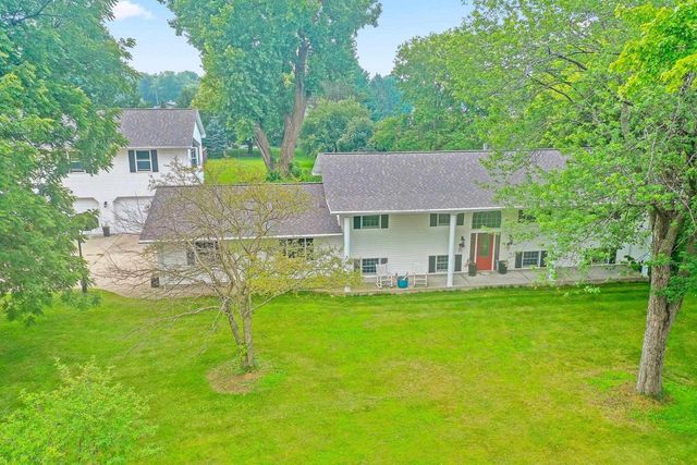 N3857 Breese Way, Appleton, WI 54913