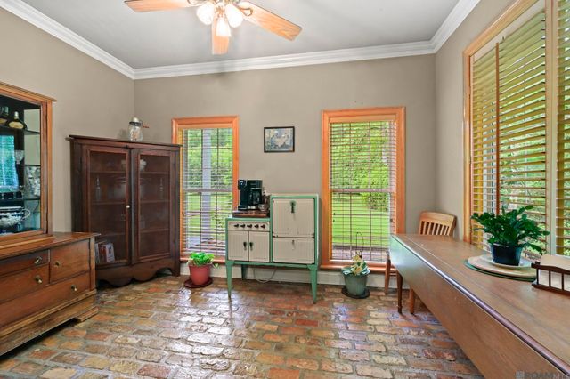 9836 Sligo Rd, St Francisville, LA 70775