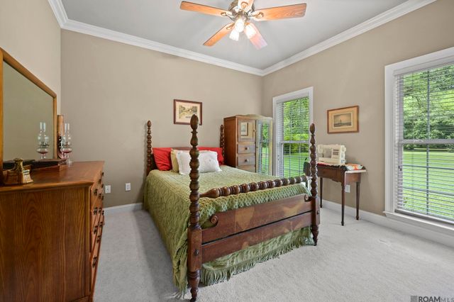 9836 Sligo Rd, St Francisville, LA 70775