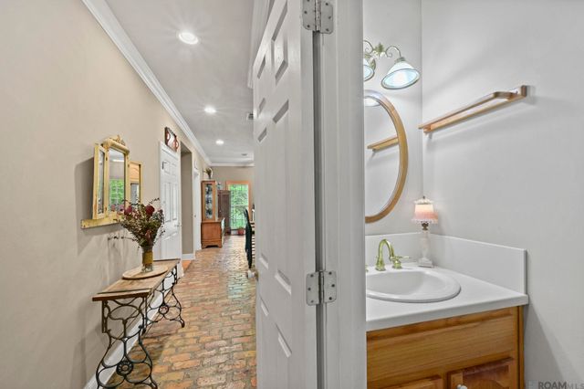 9836 Sligo Rd, St Francisville, LA 70775