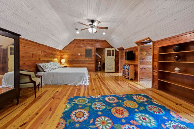 9836 Sligo Rd, St Francisville, LA 70775