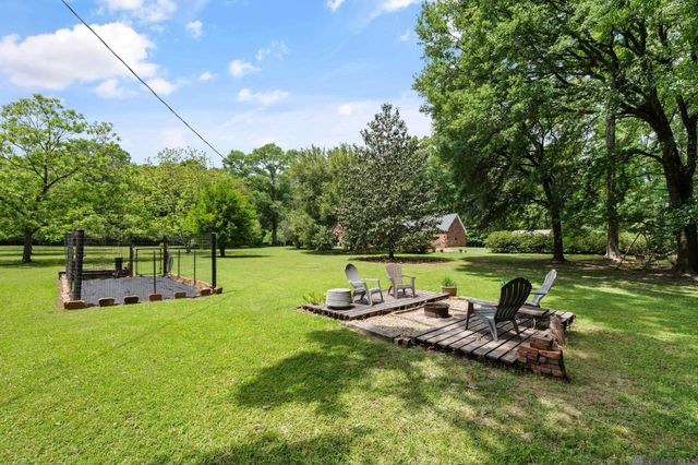 9836 Sligo Rd, St Francisville, LA 70775