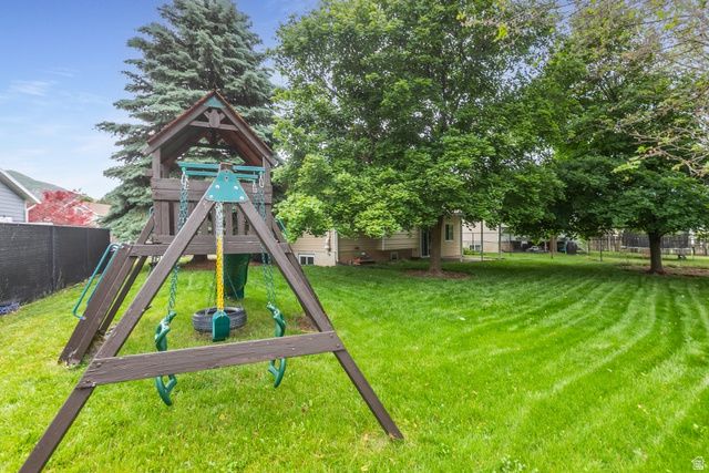 1572 S 400 E, Kaysville, UT 84037