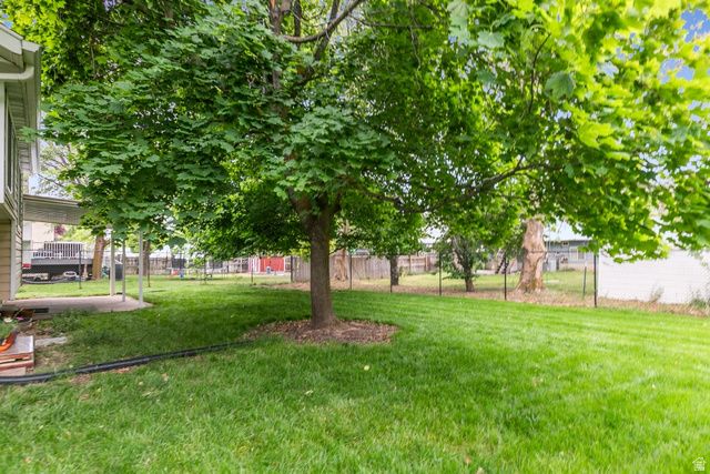 1572 S 400 E, Kaysville, UT 84037