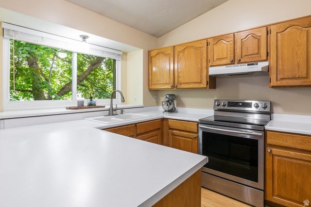 1572 S 400 E, Kaysville, UT 84037