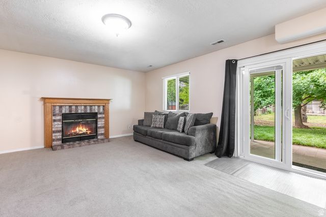 1572 S 400 E, Kaysville, UT 84037