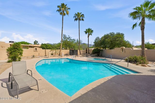 5172 N Pueblo Villas Drive, Tucson, AZ 85704