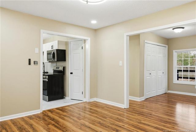 1425 E Manchester Road, Spring Lake, NC 28390