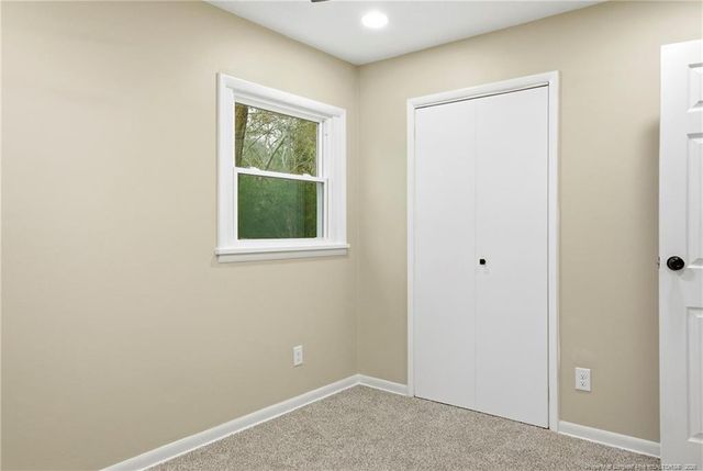 1425 E Manchester Road, Spring Lake, NC 28390