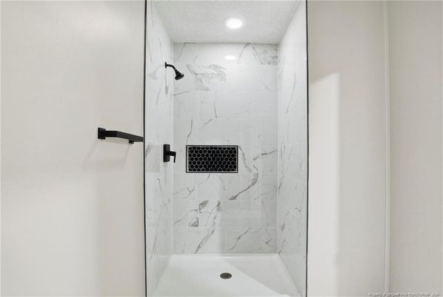 1425 E Manchester Road, Spring Lake, NC 28390