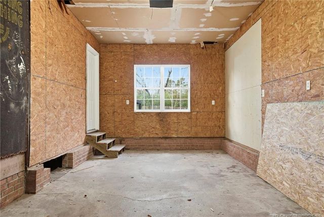 1425 E Manchester Road, Spring Lake, NC 28390