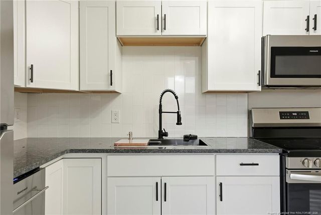 1425 E Manchester Road, Spring Lake, NC 28390