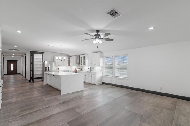 1244 Road 5705, Cleveland, TX 77327