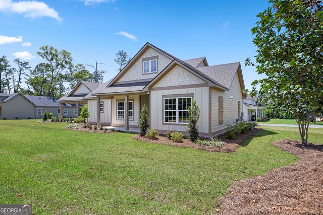 2208 N Oak Street, Valdosta, GA 31602