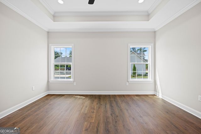 2208 N Oak Street, Valdosta, GA 31602