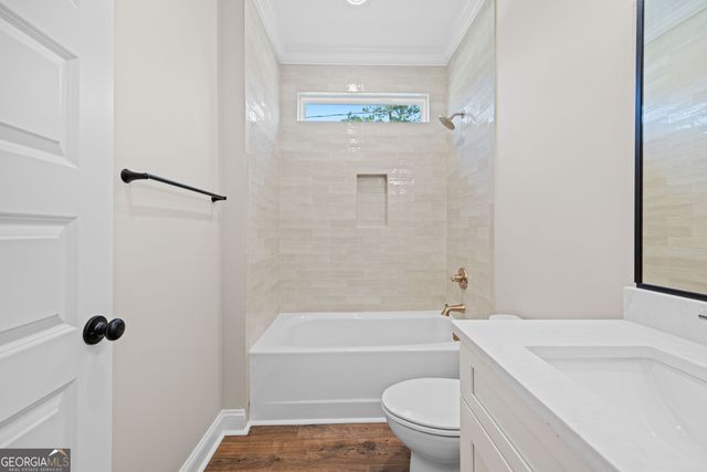 2208 N Oak Street, Valdosta, GA 31602