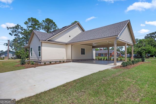 2208 N Oak Street, Valdosta, GA 31602