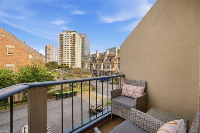 155 Crawford PW, Portsmouth, VA 23704