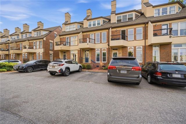 155 Crawford PW, Portsmouth, VA 23704