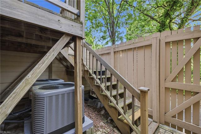 155 Crawford PW, Portsmouth, VA 23704