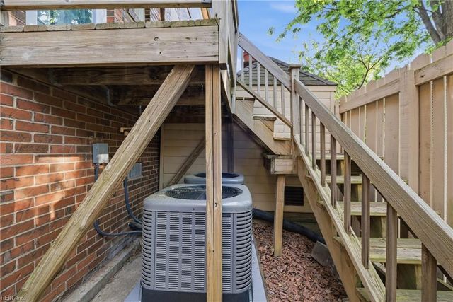 155 Crawford PW, Portsmouth, VA 23704