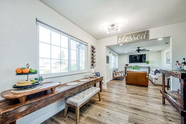 142 9th Street, Clovis, CA 93612