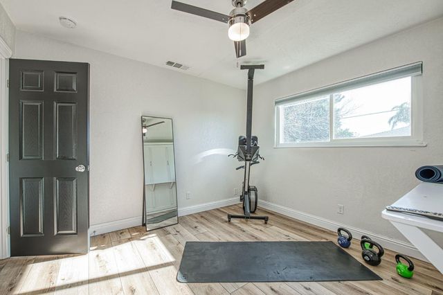 142 9th Street, Clovis, CA 93612