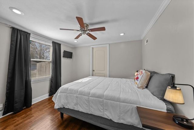 7846 Summit Street, Kansas City, MO 64114