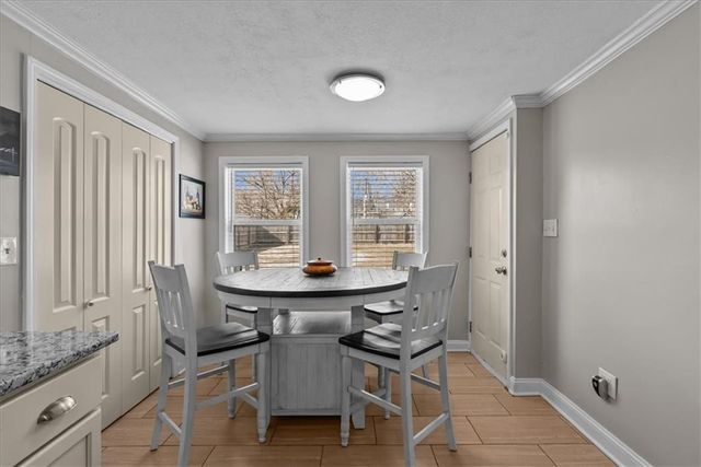 7846 Summit Street, Kansas City, MO 64114