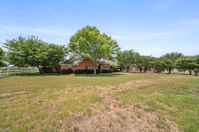 4016 Ovilla Road, Waxahachie, TX 75167