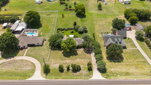 4016 Ovilla Road, Waxahachie, TX 75167