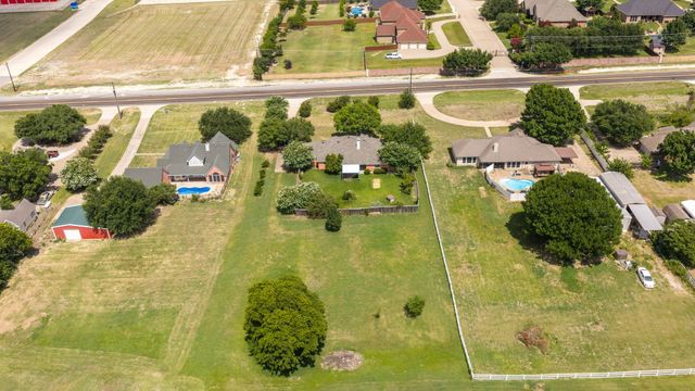 4016 Ovilla Road, Waxahachie, TX 75167