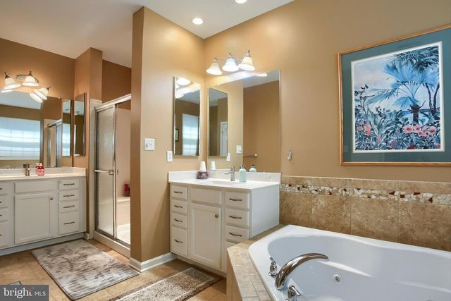 646 ALCOTT DR, Mount Joy, PA 17552