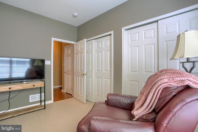 646 ALCOTT DR, Mount Joy, PA 17552
