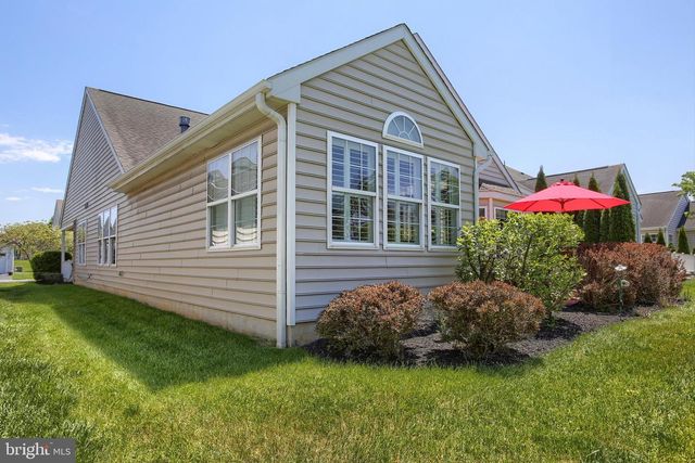 646 ALCOTT DR, Mount Joy, PA 17552