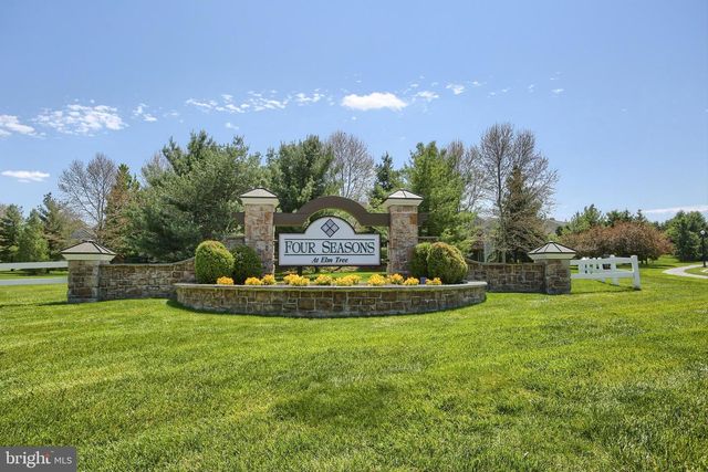646 ALCOTT DR, Mount Joy, PA 17552