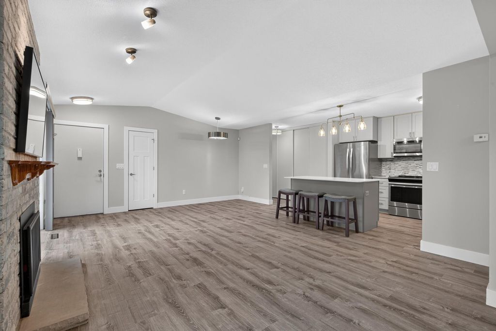 2261 Wildwood Circle, Minnetonka, MN 55305 — photo 5