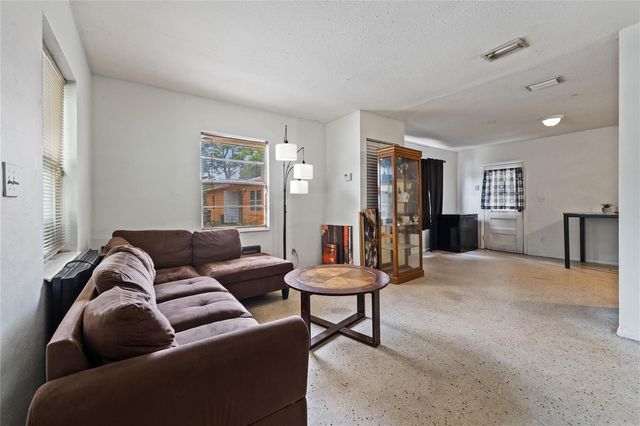 2802 Avenue G, Fort Pierce, FL 34947