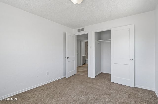 521 BEN SWAIN Drive, El Paso, TX 79915
